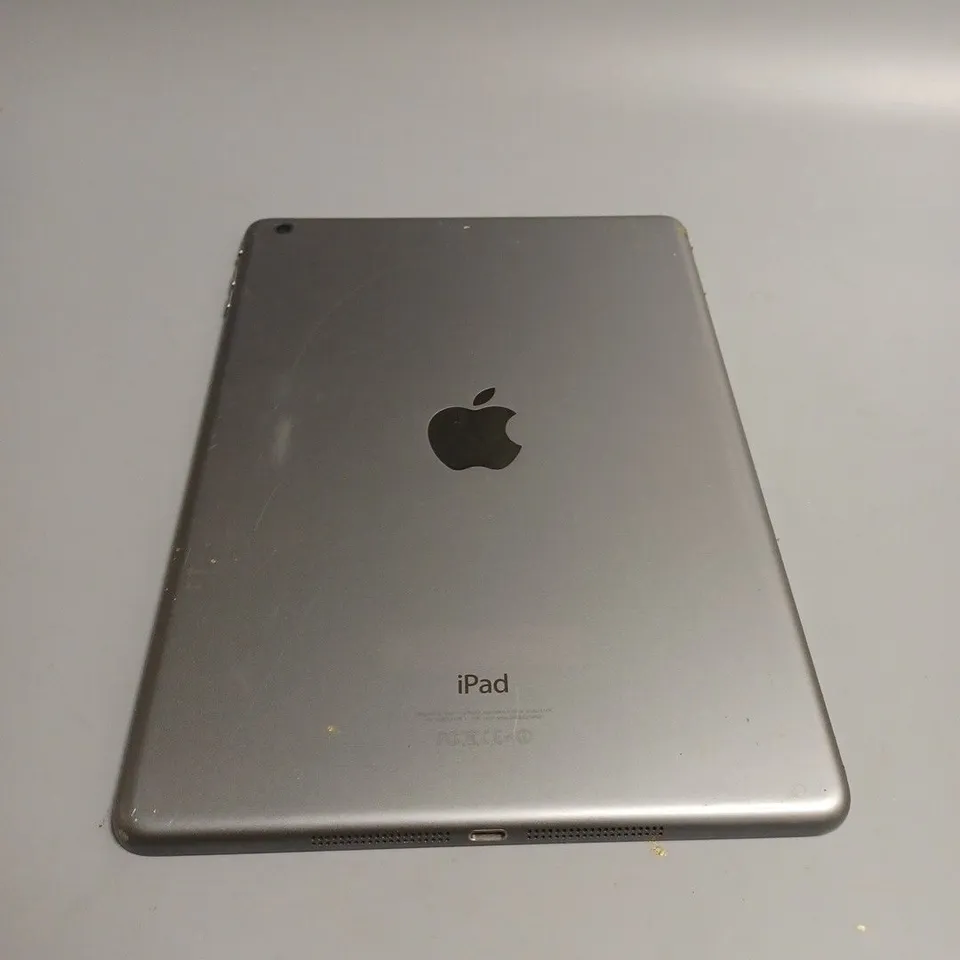 APPLE IPAD AIR 