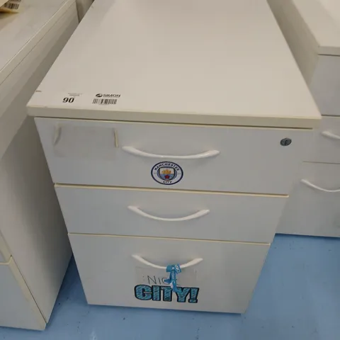 THREE PORTABLE THREE DRAWER OFFICE CHEST OF DRAWERS