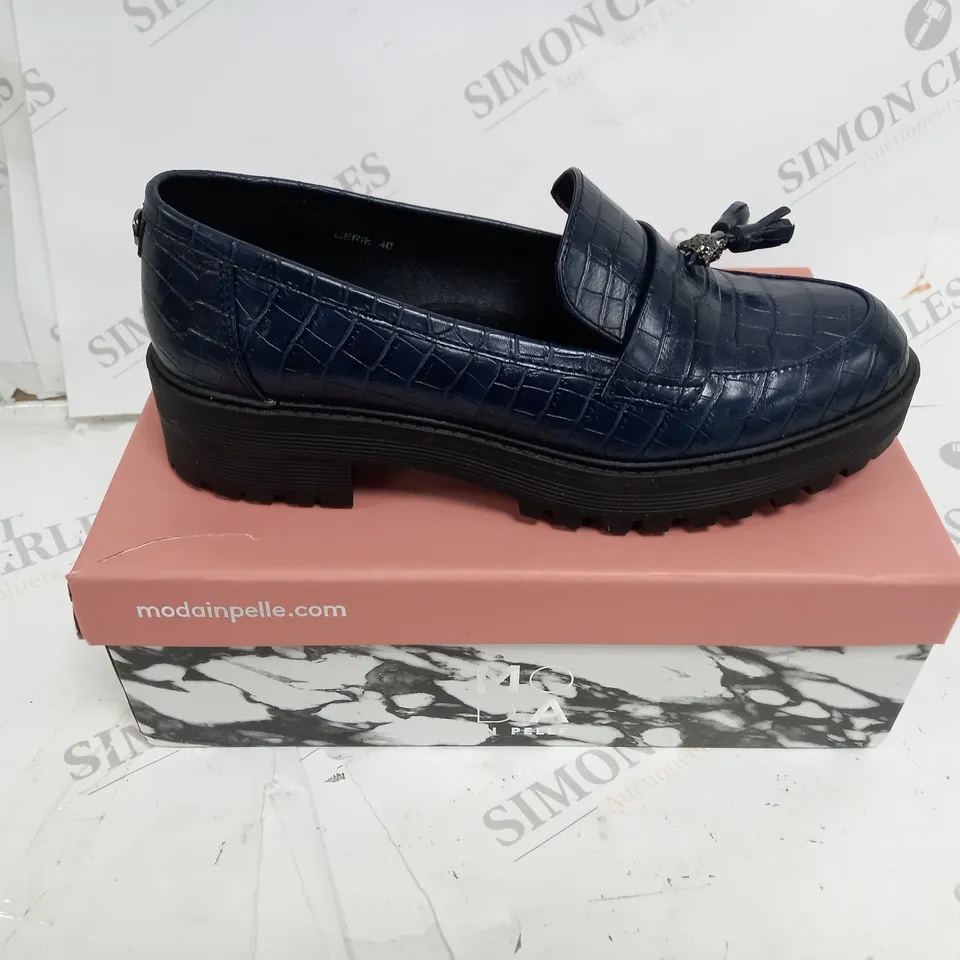 BOXED MODA CARIE LOAFERS SIZE 7 