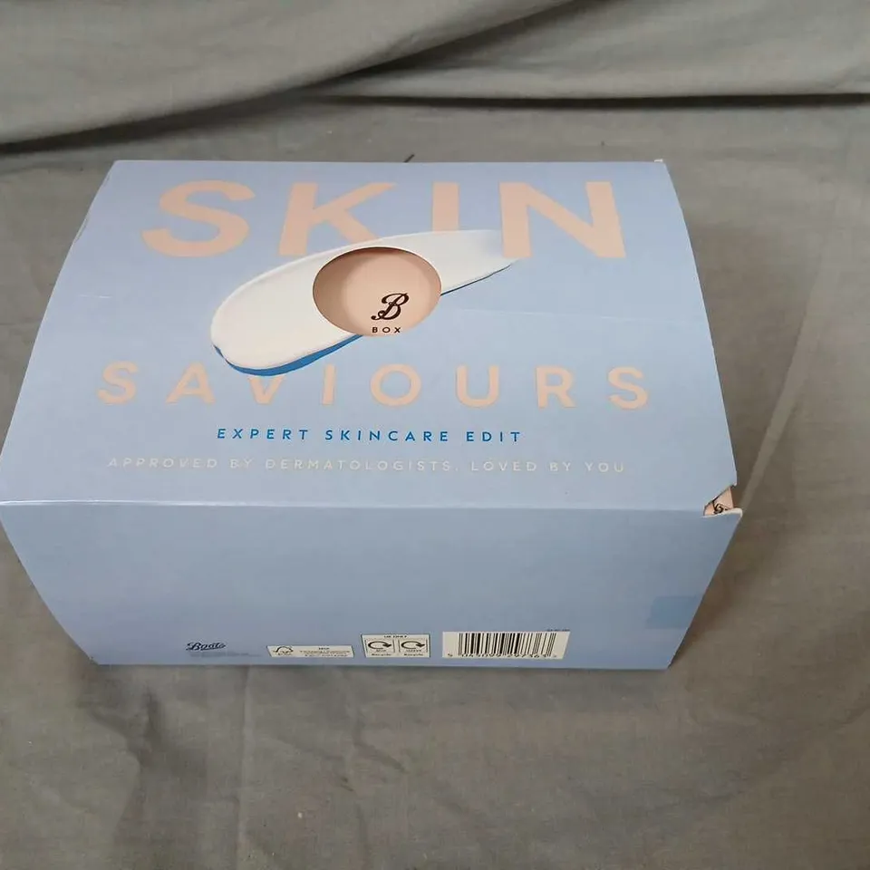 BOXED SKIN SAVIOURS EXPERT SKINCARE EDIT 