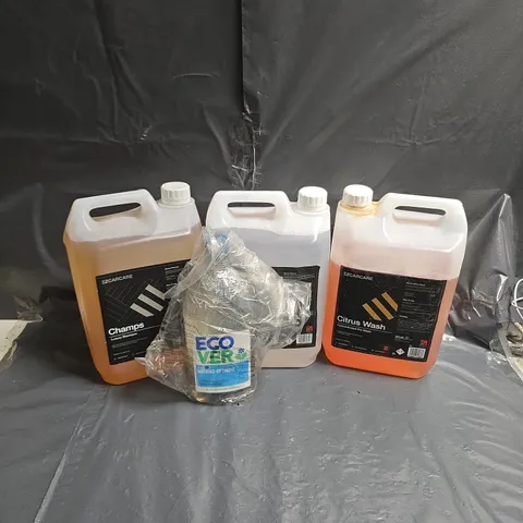 LOT OF 4 ASSORTED LARGE LIQUIDS TO INCLUDE - EZCARCARE CITRUS WASH - EZCARECARE CHAMPS LUXURY SHAMPOO - ECOVER WASHING UP LIQUID - ETC