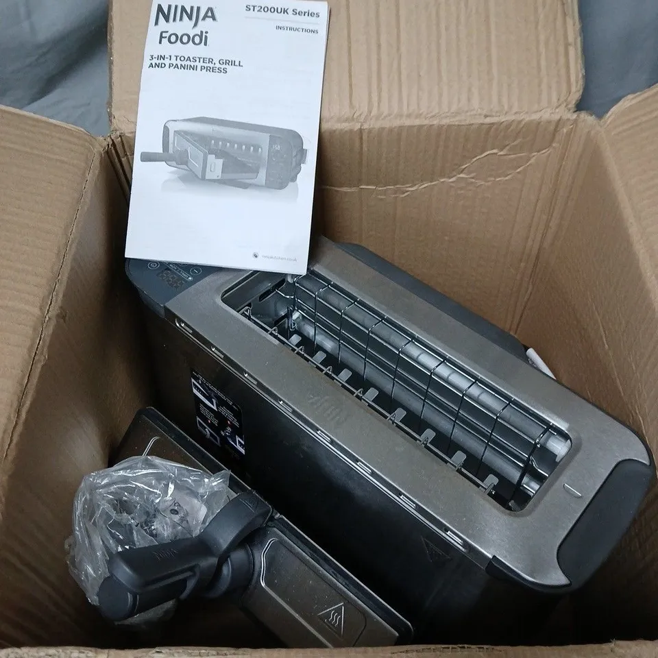 NINJA FOODI 3-IN-1 TOASTER ST202UK