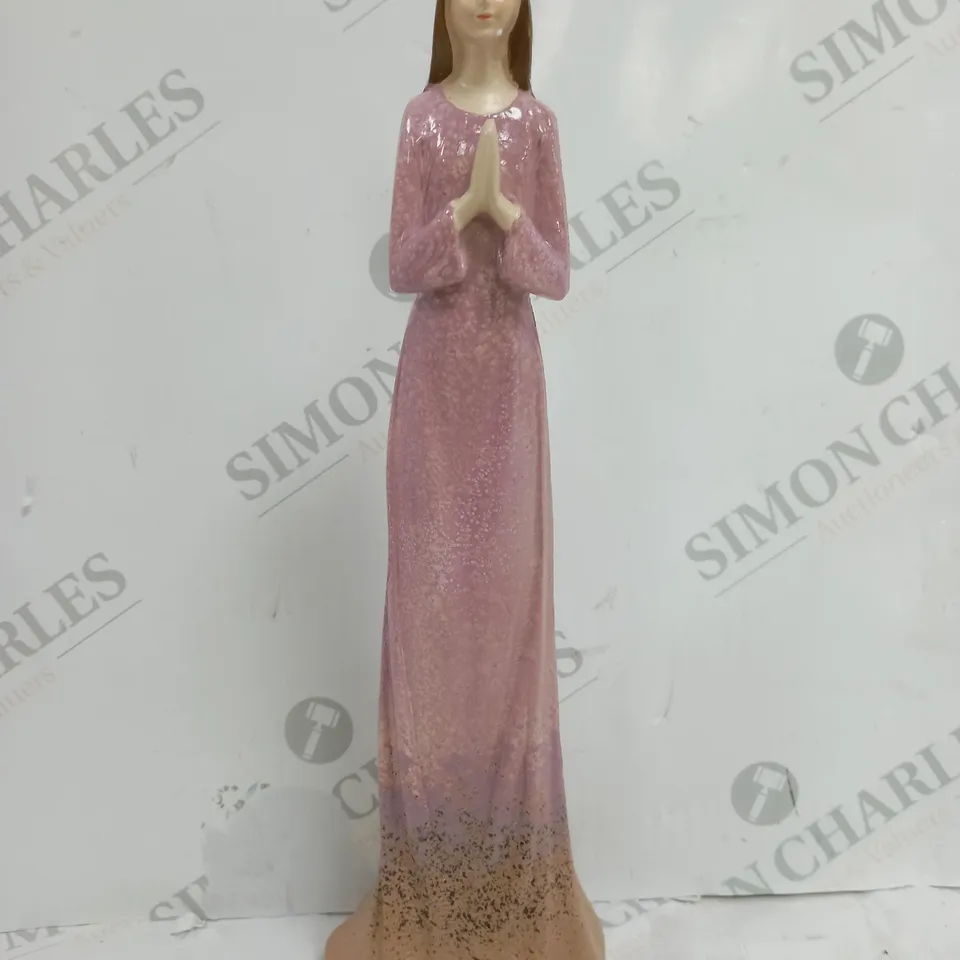 HOUSE2GARDEN DECORATIVE AMGEL IN LILAC