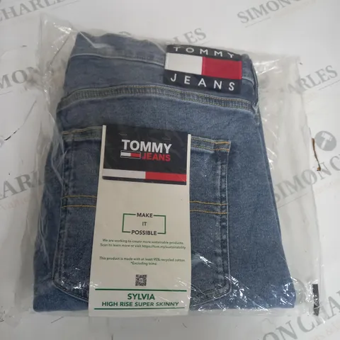 TOMMY JEANS DENIM JEANS SIZE 32/30