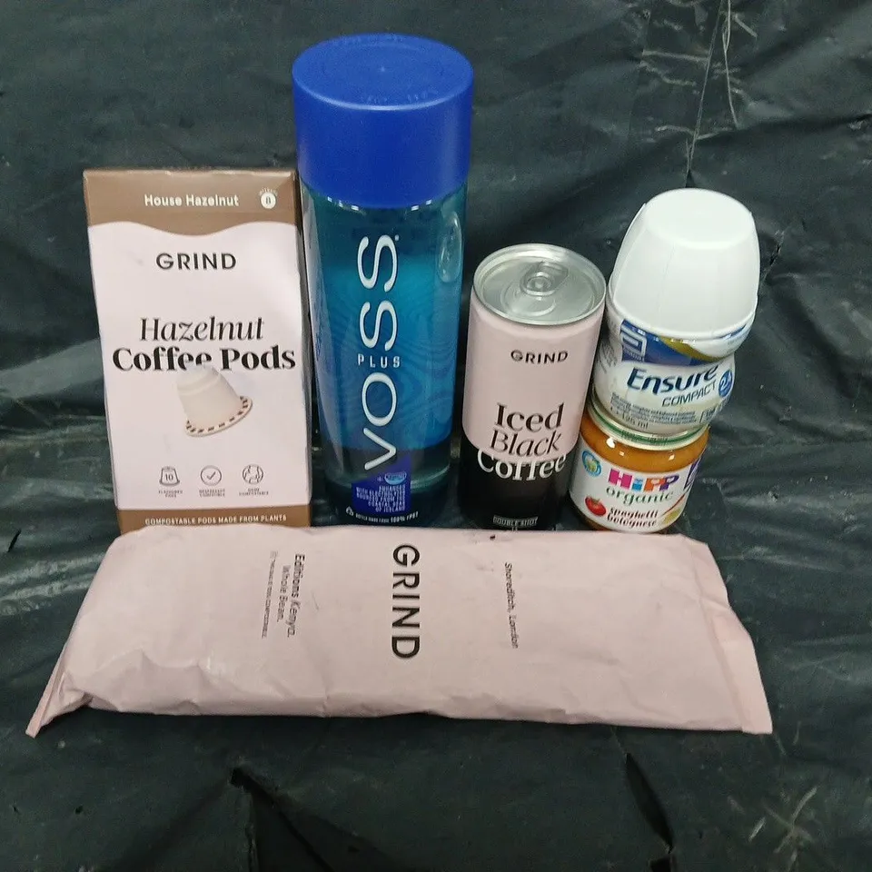 APPROXIMATELY 5 ASSORTED FOOD &DRINK ITEMS TO INCLUDE - VOSS WATER, BABY FOOD AND GRIND COFFEE PODS - COLLECTION ONLY