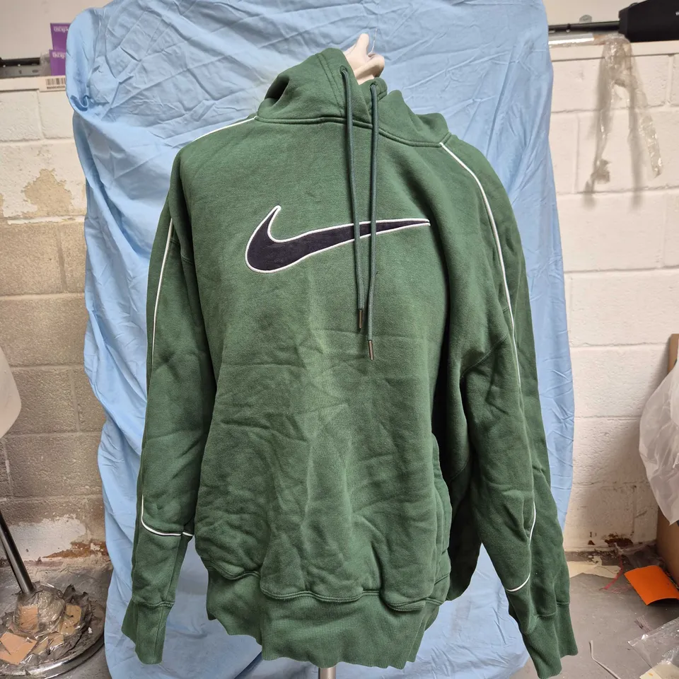 NIKE GREEN HOODIE – SIZE M (MEN'S)