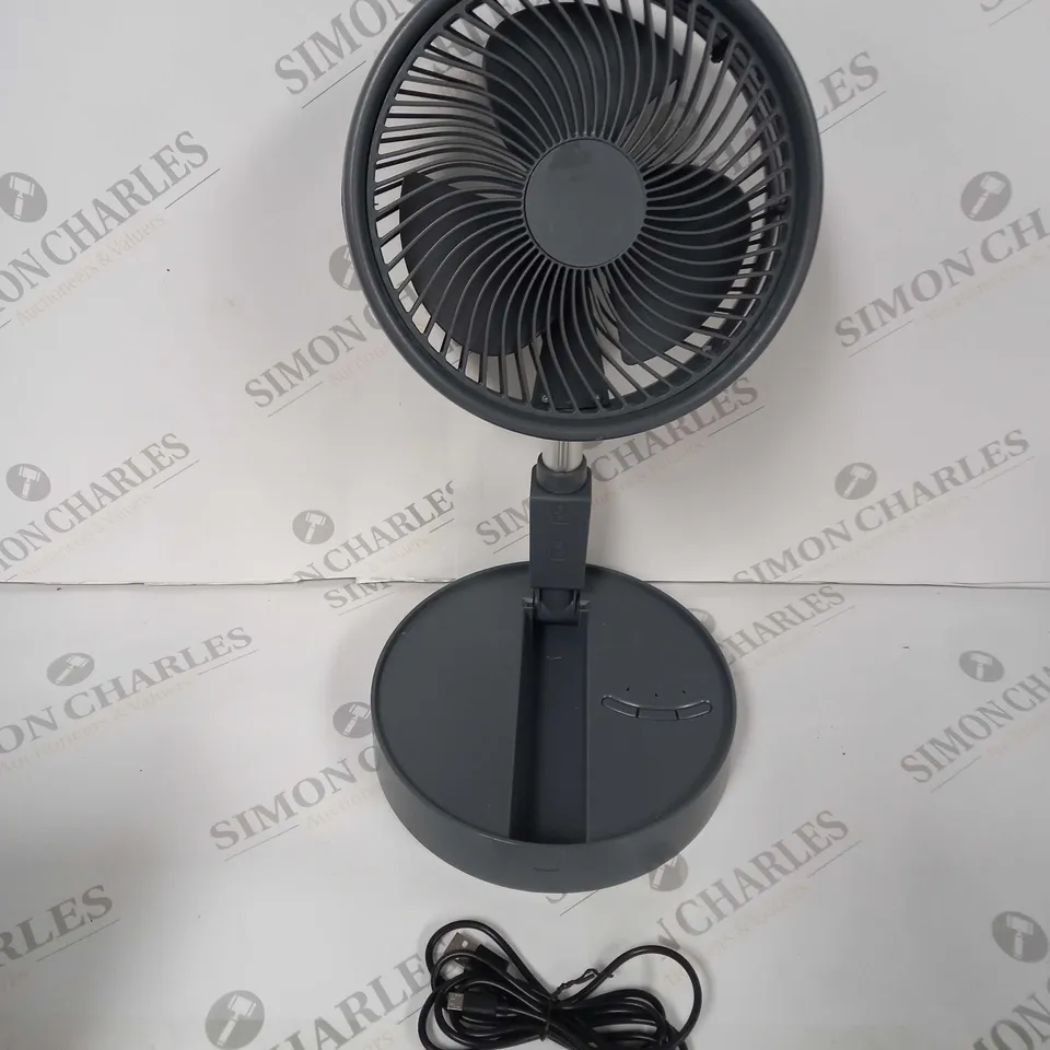 BELL & HOWELL RECHARGEABLE EXTENDABLE DESK & FLOOR FAN, GREY