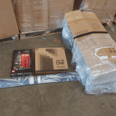 PALLET OF ASSORTED ITEMS INCLUDING: FOLDING MATTRESS, ALL IN ONE SHUTTLE, MAT, LEGO SET ECT
