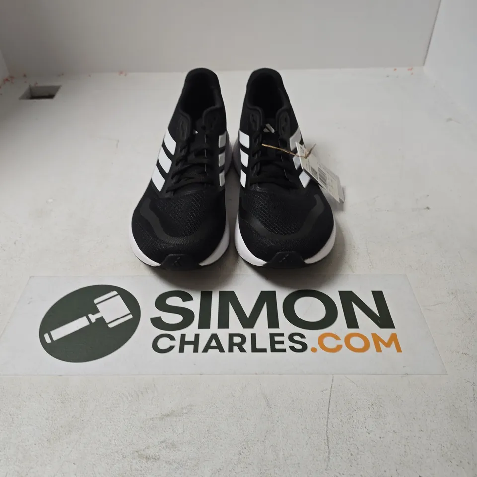 UNBOXED PAIR OF ADIDAS RUN FALCON 5 TRAINERS IN BLACK - UK 10.5