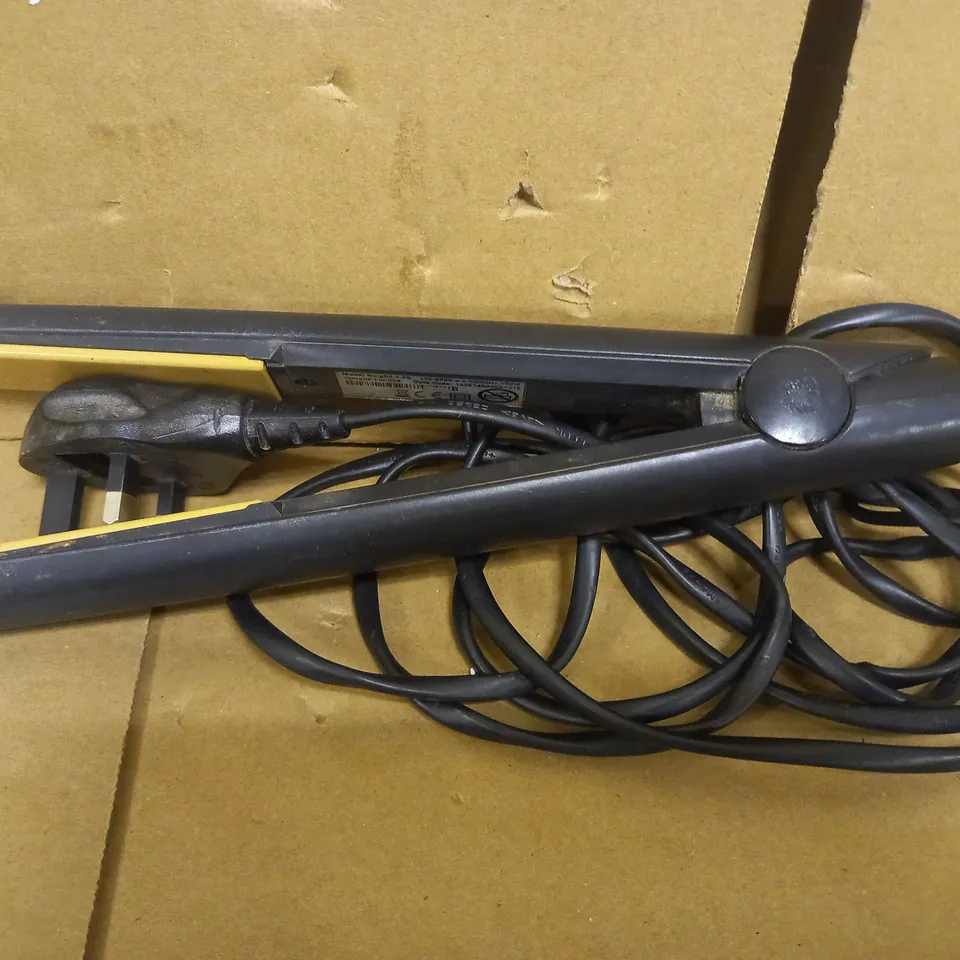 GHD HAIR STRAIGHTENERS