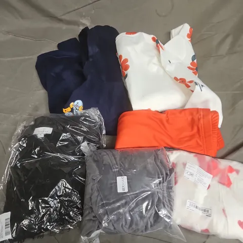 APPROXIMATELY 30 ASSORTED CLOTHING ITEMS IN VARIOUS SIZES, STYLES & COLOURS TO INCLUDE BRANDS SUCH AS SHEIN, TOPSHOP, RIVER ISLAND, ETC - COLLECTION ONLY