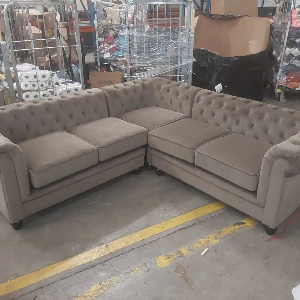 QUALITY DESIGNER VELVET UPHOLSTERED CHESTERFIELD CORNER SOFA