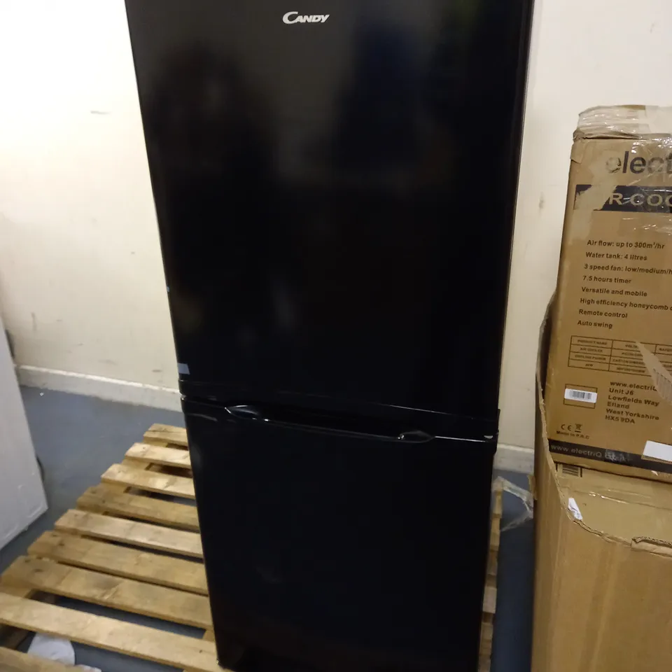 CANDY STATIC FREE STANDING FRIDGE FREEZER (COLLECTION ONLY)