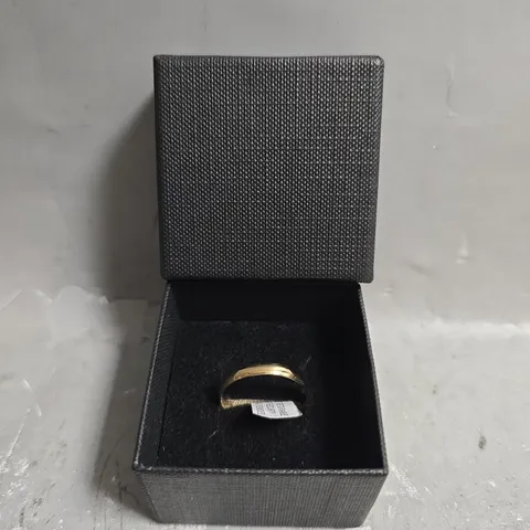 THE LOVE COLLECTION 9CT YELLOW GOLD PERSONALISED BAND RING 3 - U