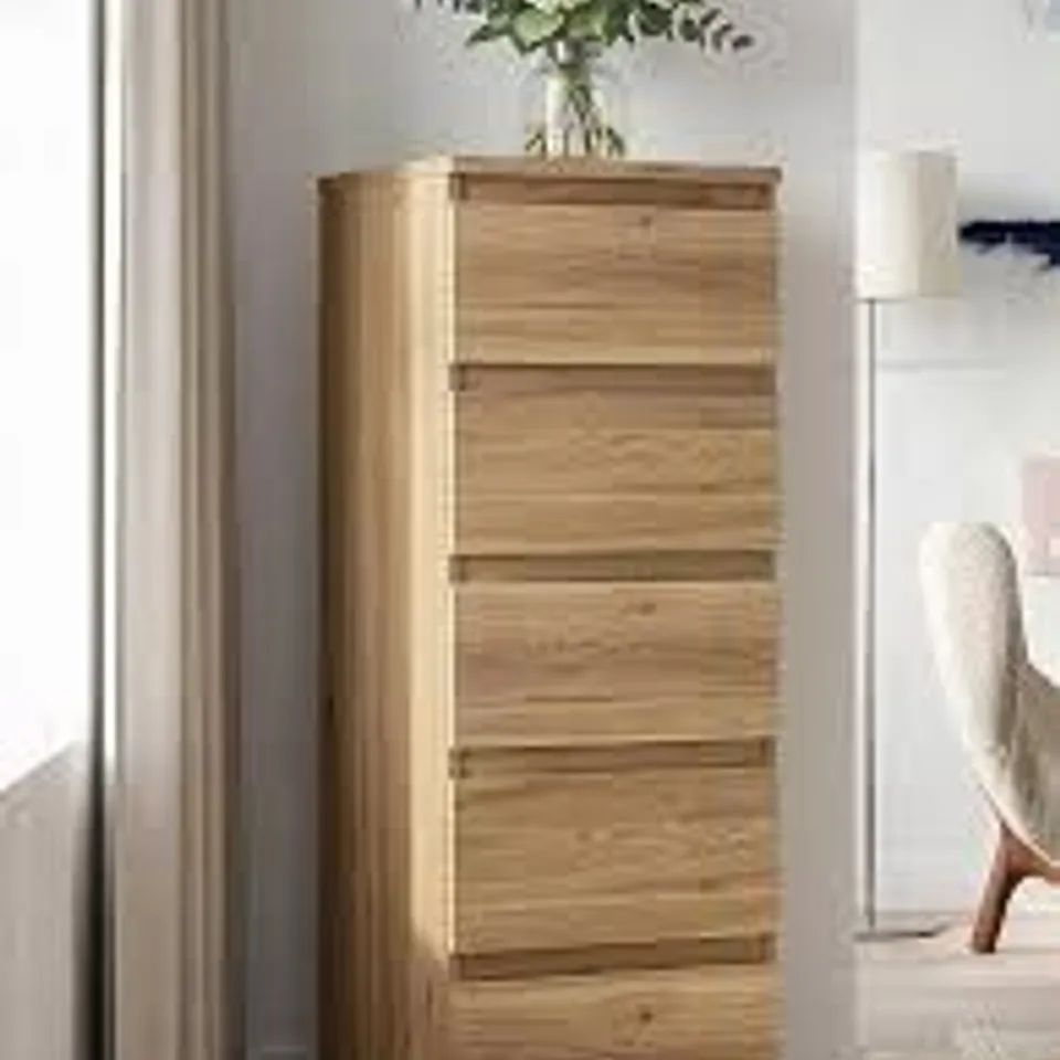 BOXED LISSON NARROW CHEST OF 5 DRAWERS - NEW OAK (1 BOX)