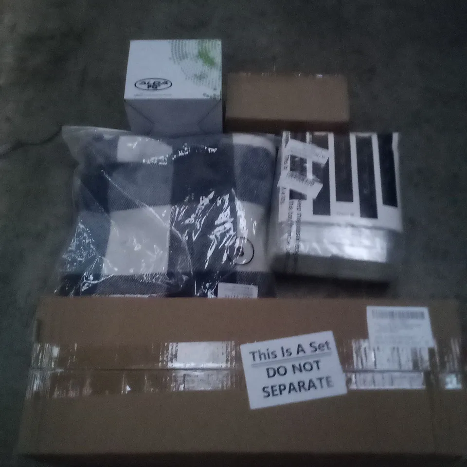 PALLET OF ASSORTED ITEMS INCLUDING DOOR LOCKS ,  LIGHTING , KITCHEN DOOR KNOBS , ETC 