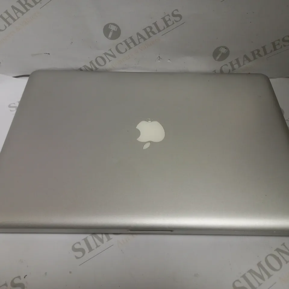 APPLE MACBOOK PRO - A1286