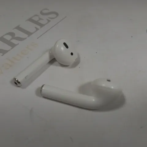 APPLE AIRPODS