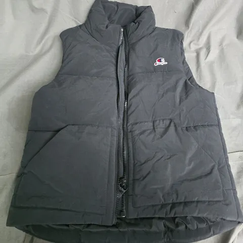 CHAMPION TECHFILL GILLET IN BLACK - SMALL