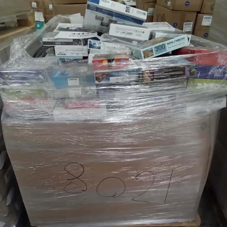 PALLET OF ASSORTED PUZZLES