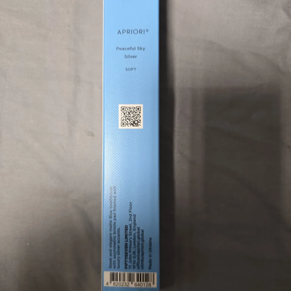 APPROXIMATELY 118 PCS APRIORI PEACEFUL SKY SILVER SOFT TOOTHBRUSH – BLUE HANDLE 