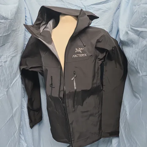 ARC'TERYX MEN'S JACKET – BLACK, SIZE S (SMALL) – UK S