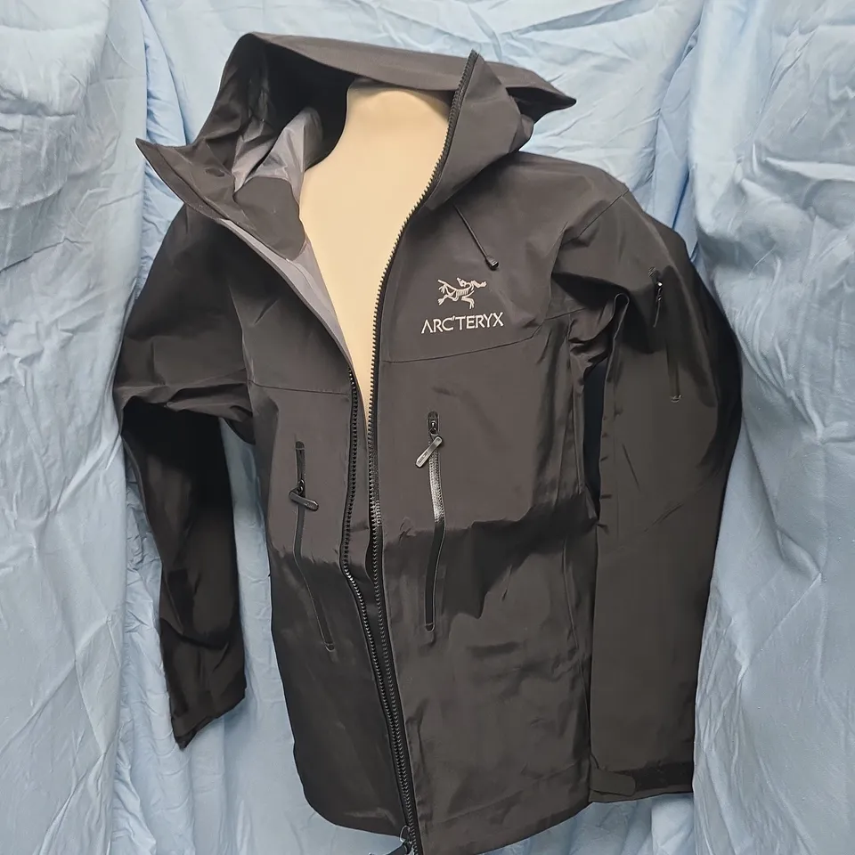 ARC'TERYX MEN'S JACKET – BLACK, SIZE S (SMALL) – UK S