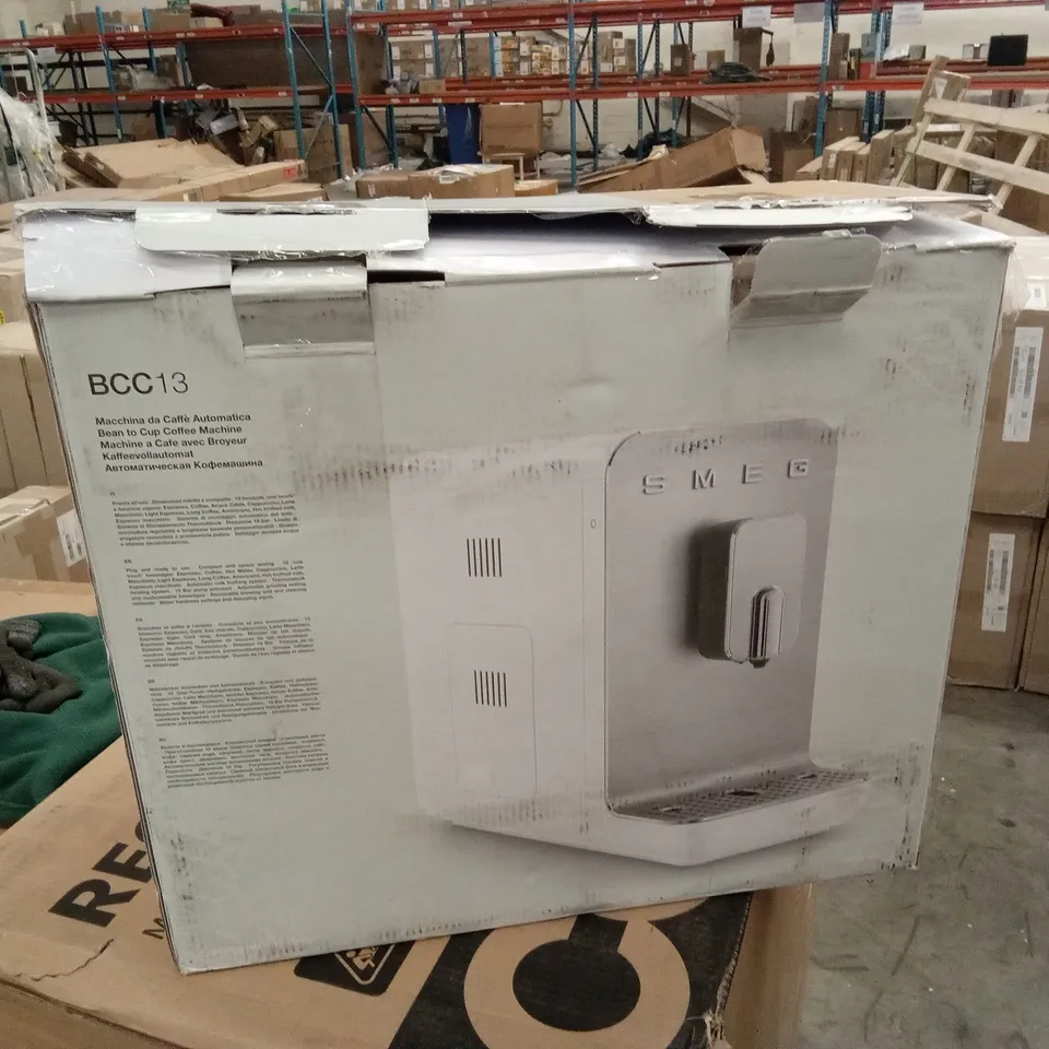BOXED BCC13 BEAN TO CUP COFFEE MACHINE, MATTE WHITE