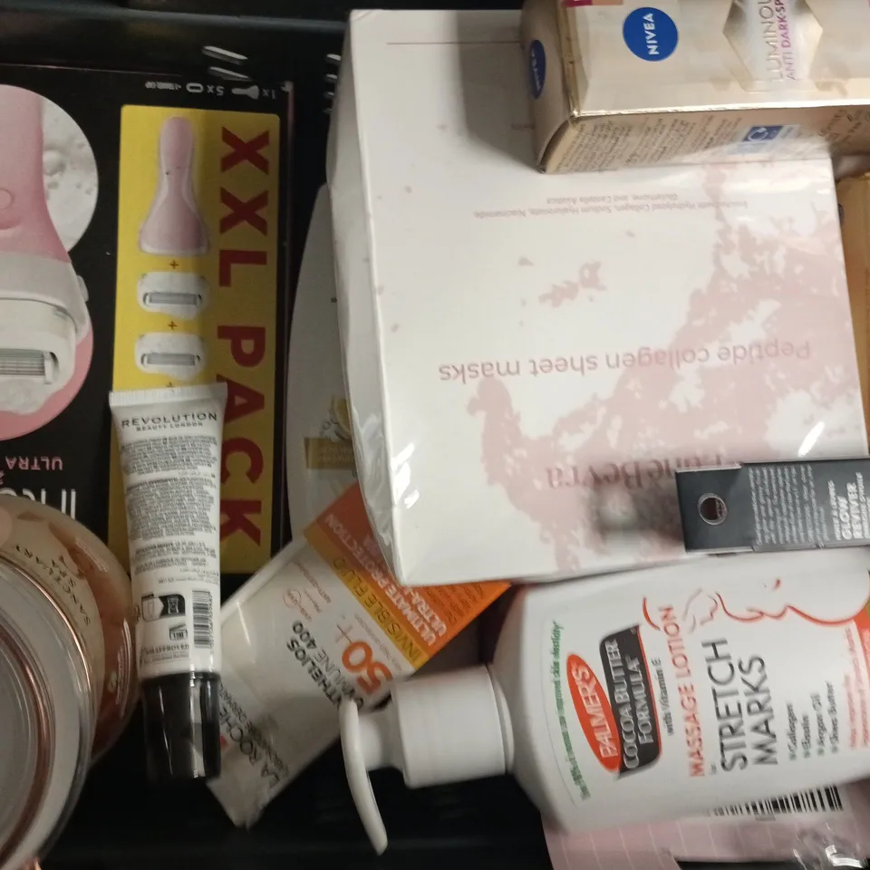 APPROXIMATELY 12 ASSORTED COSMETIC ITEMS TO INCLUDE JOHN FRIEDA, SANCTUARY SPA, ETC - COLLECTION ONLY