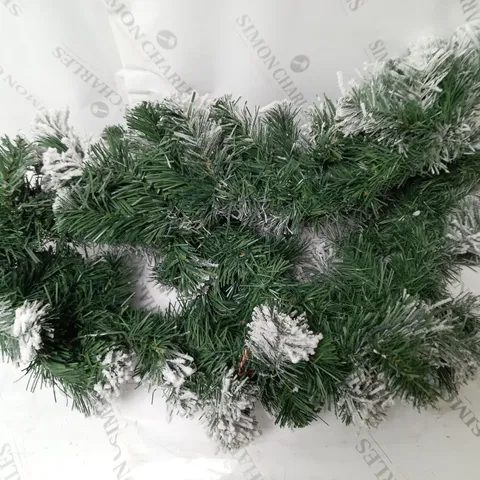 BOXED 6FT PRE LIT EMPEROR FLOCKED GARLAND