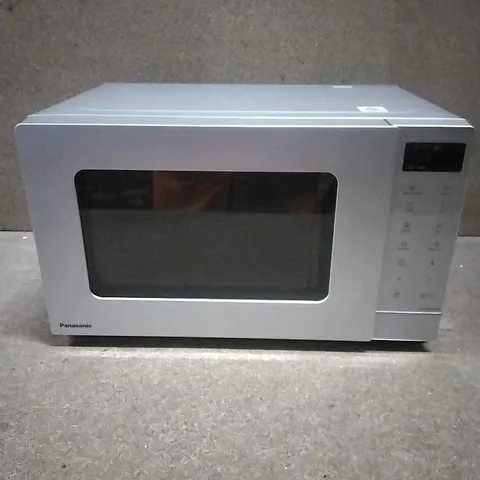 BOXED PANASONIC 20L COMPACT MICROWAVE OVEN, MODEL NN-GT23QMBPQ