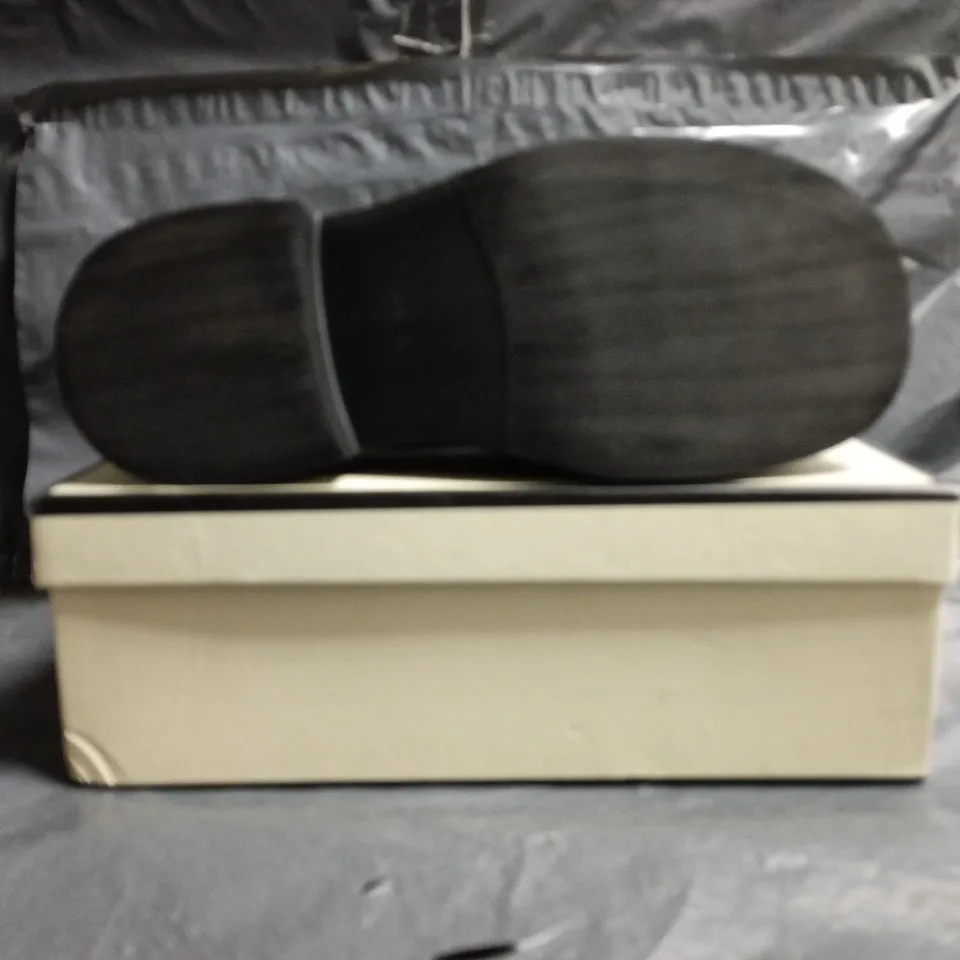 BOXED PAIR OF DIDUO CHUNKY LOAFERS IN GLOSSY BLACK W. JEWEL DETAIL ASIAN SIZE 245