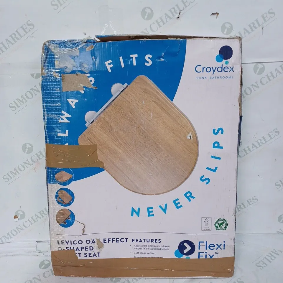 CROYDEX NEVER SLIPS WOODEN TOILET SEAT 