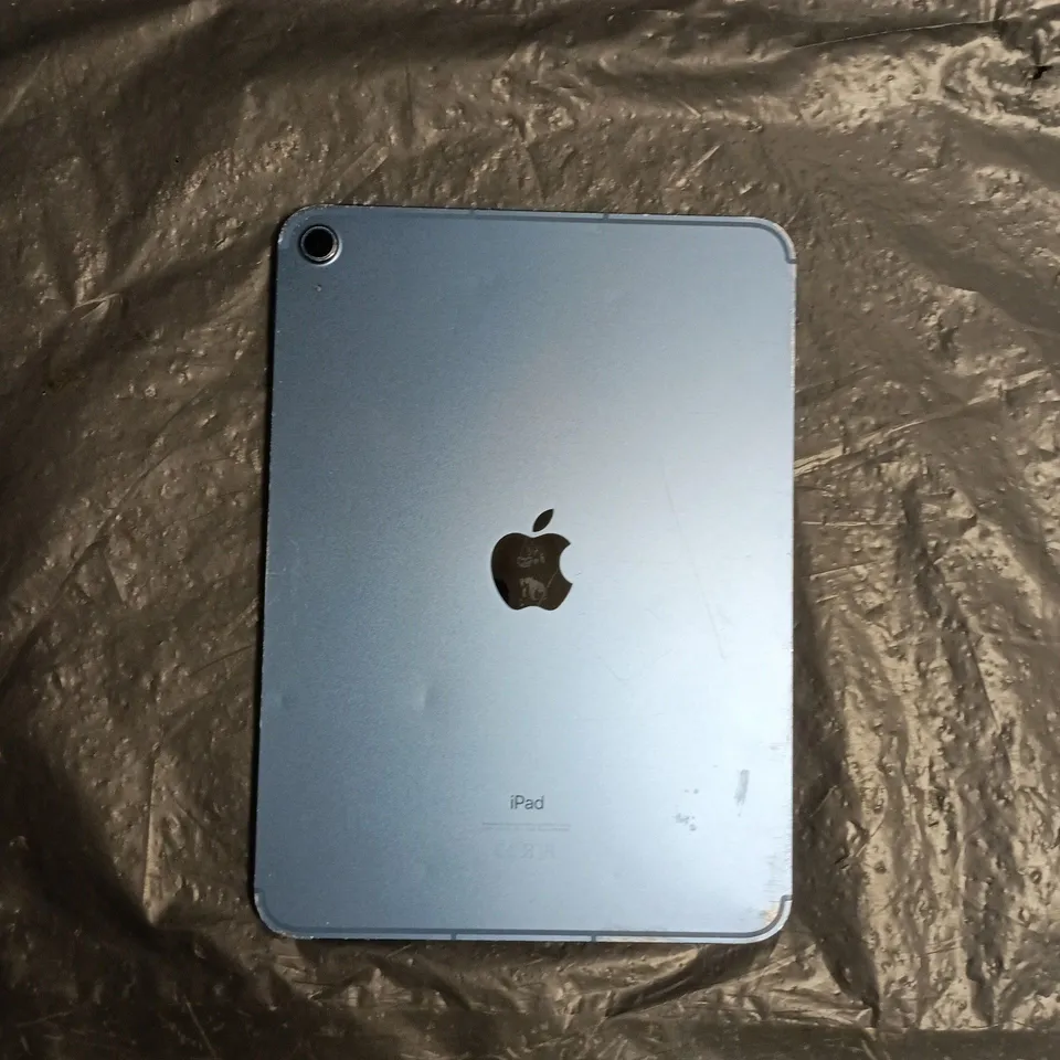 APPLE IPAD TABLET - A2757