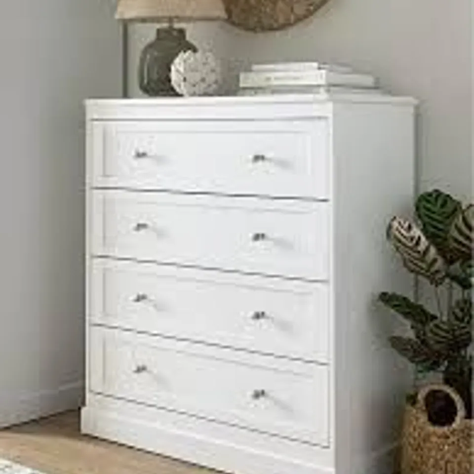 BOXED DARCY 4 DRAWER CHEST - WHITE (1 BOX)