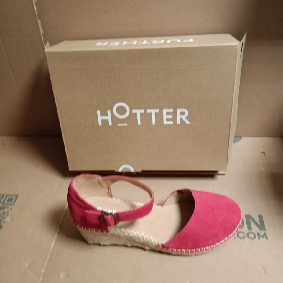 HOTTER WOMEN'S PINK ESPADRILLE SANDALS – BOXED - UK SIZE 8 
