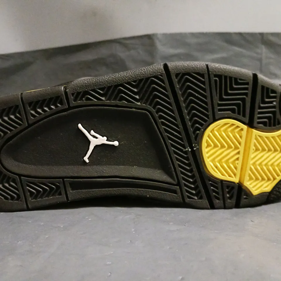 BOXED PAIR OF NIKE AIR JORDAN 4 RETRO SHOES IN BLACK/YELLOW SIZE UK 3