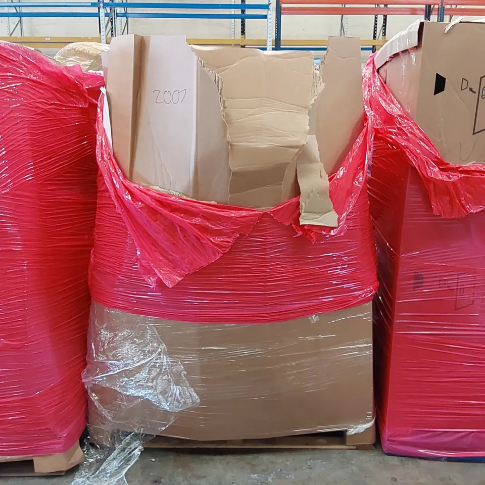 PALLET OF ASSORTED ITEMS INCLUDING: POSENPRO DRYWALL SANDER, SNOOZEL GREEN PILLOW, PORTABLE PET CRATE, RETRACTABLE SAFETY GATE, TOILET SEAT