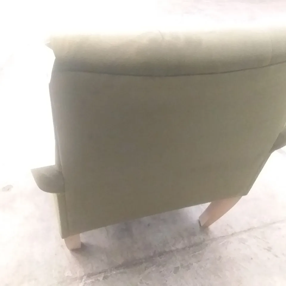 QUALITY BRITISH DESIGNER LOUNGE CO. EASY CHAIR GREEN PLUSH FABRIC 