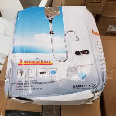 BOXED THERMOSTATIC WATER HEATER 