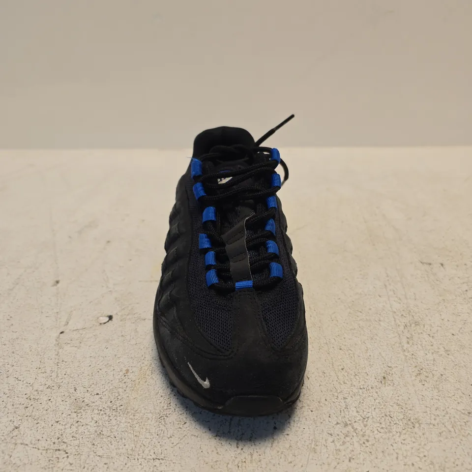 NIKE BLACK RUNNER SHOES – UK 5