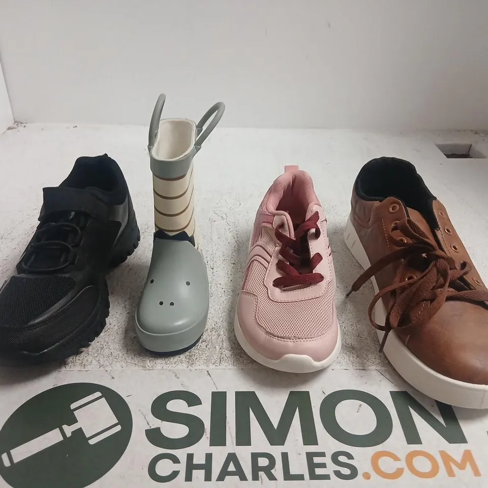 LARGE QUANTITY OF ASSORTED FOOTWEAR