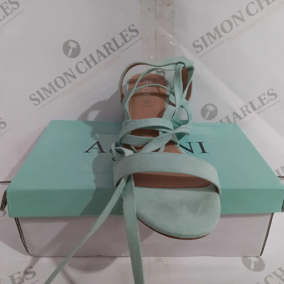 BOXED AJVANI COLLECTION MINT SUEDE - SIZE 8 