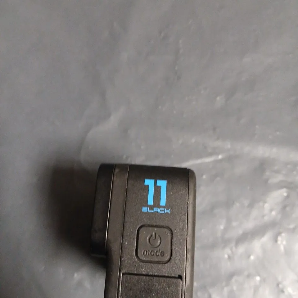 GOPRO 11 BLACK ACTION CAMERA