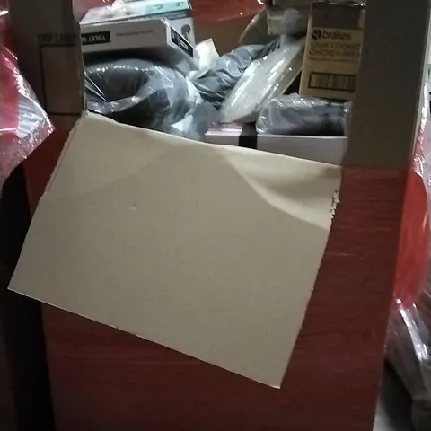 PALLET OF HOUSEHOLD ITEMS TO INCLUDE LIGHTS,TOILET SEAT, BOOSTER SEAT AND OTHER ASSORTED ITEMS...