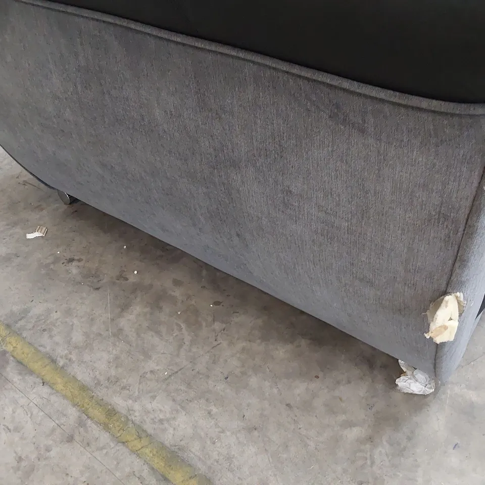 DESIGNER THREE SEATER SOFA WITH SCATTER CUSHIONS BLACK FAUX LEATHER & GREY FABRIC