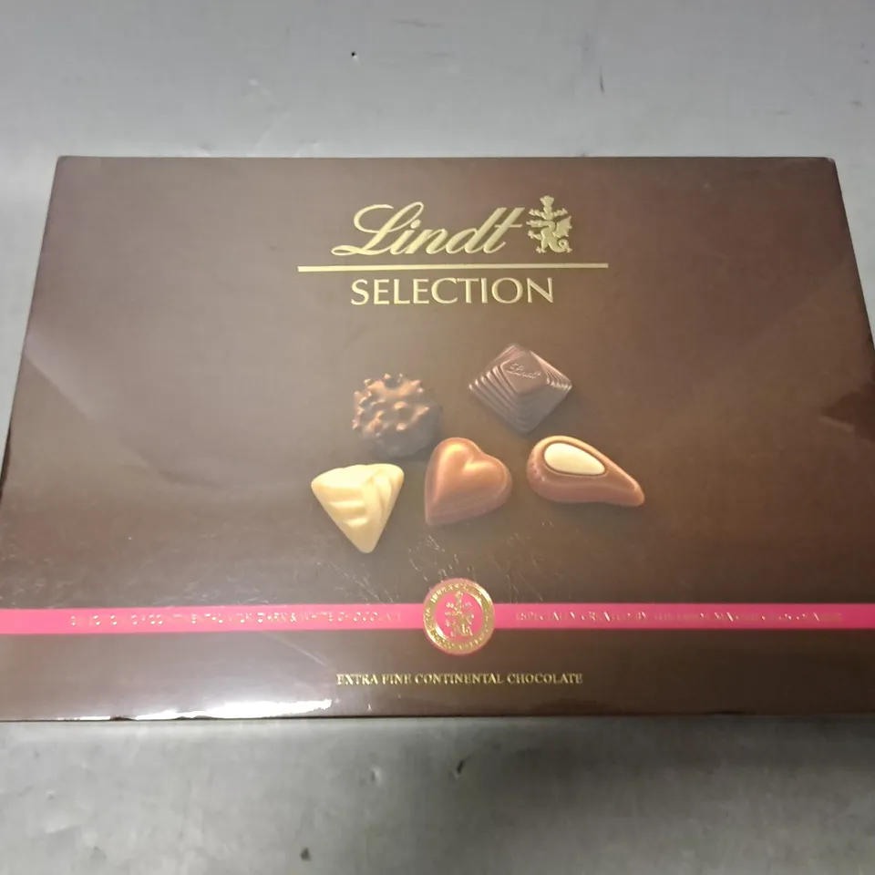 SEALED LINDT SELECTION BOX 