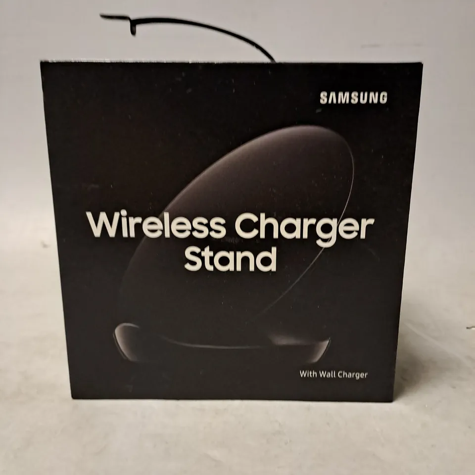 SAMSUNG WIRELESS CHARGER STAND 