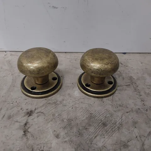 BOXED MORTICE DOOR KNOB - SET OF 2