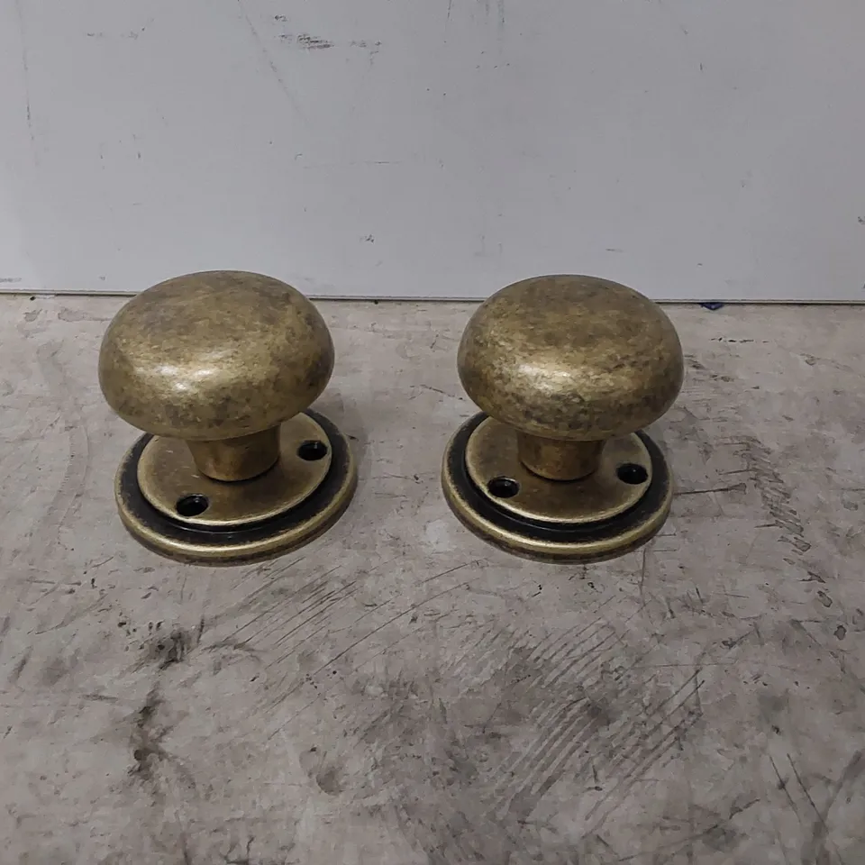 BOXED MORTICE DOOR KNOB - SET OF 2